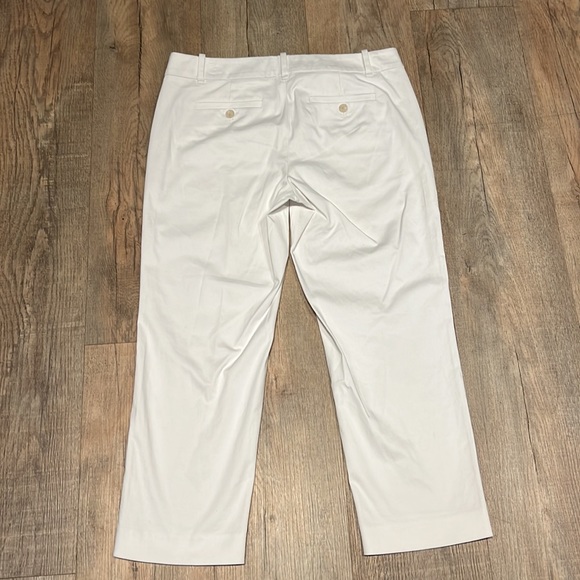 LOFT WHITE MARISA CAPRI PANTS NWOT 4 FRONT & BACK POCKETS FLAWLESS CONDITION - Picture 6 of 7